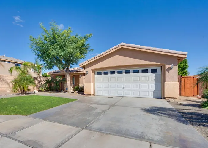 Outdoor Oasis: Coachella Valley Group Getaway!