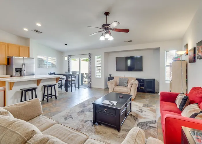 Outdoor Oasis: Coachella Valley Group Getaway!